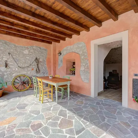 Il Borgo Lavanda And Ulivo * Polpenazze del Garda
