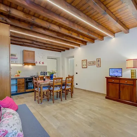 Il Borgo Lavanda And Ulivo * Polpenazze del Garda
